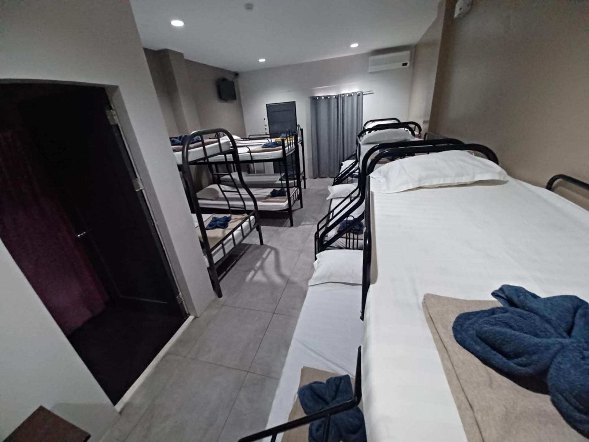 2020 Travelers Inn Dumaguete City Exterior foto